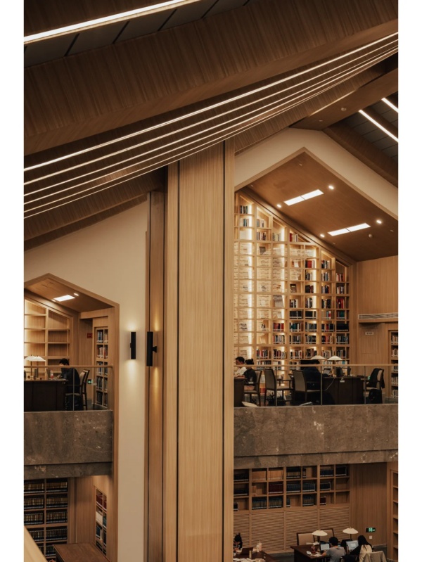 大学图书馆设计