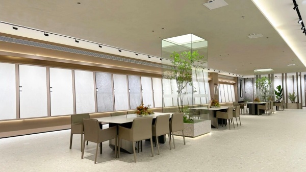 展厅焕新升级壹號瓷砖岩板总部展厅，让高阶审美以极致细节落地