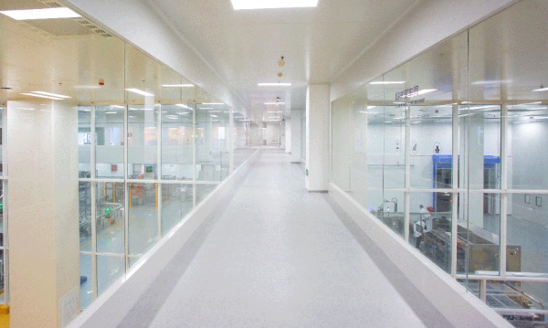 从 “参观通道” 到 “品牌展厅”：如何打造会 “说话” 的洁净走廊