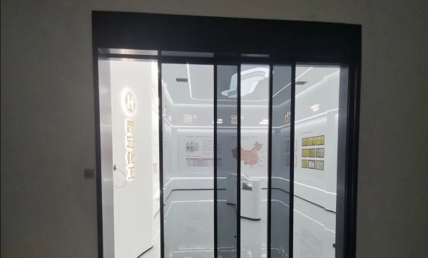 30㎡展厅如何装下一家企业的完整叙事？