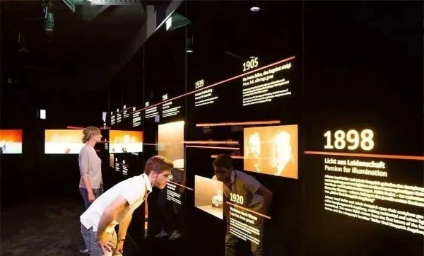 告别单调！5种展品+展墙组合，让展厅层次感拉满