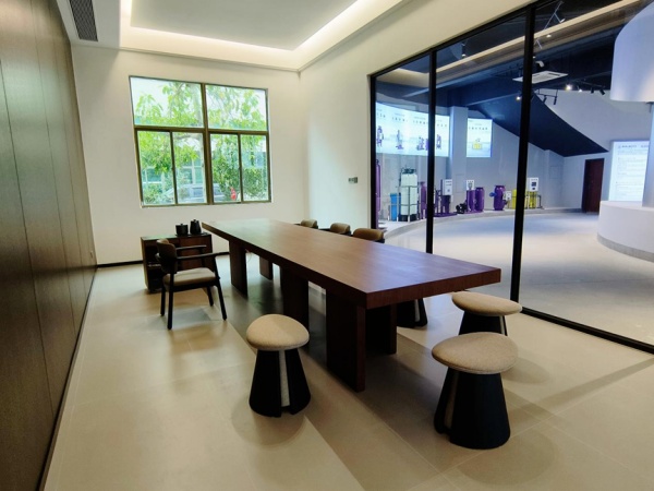 新工业风产品展厅设计