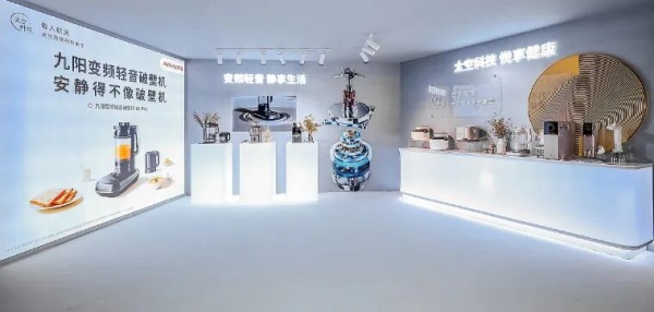 沉浸式环形发光历程墙展厅设计